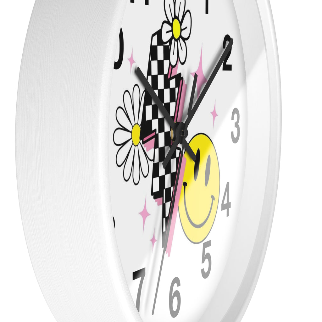 Wall Clock — Retro Smiley Daisy Checkerboard Decorative Clock