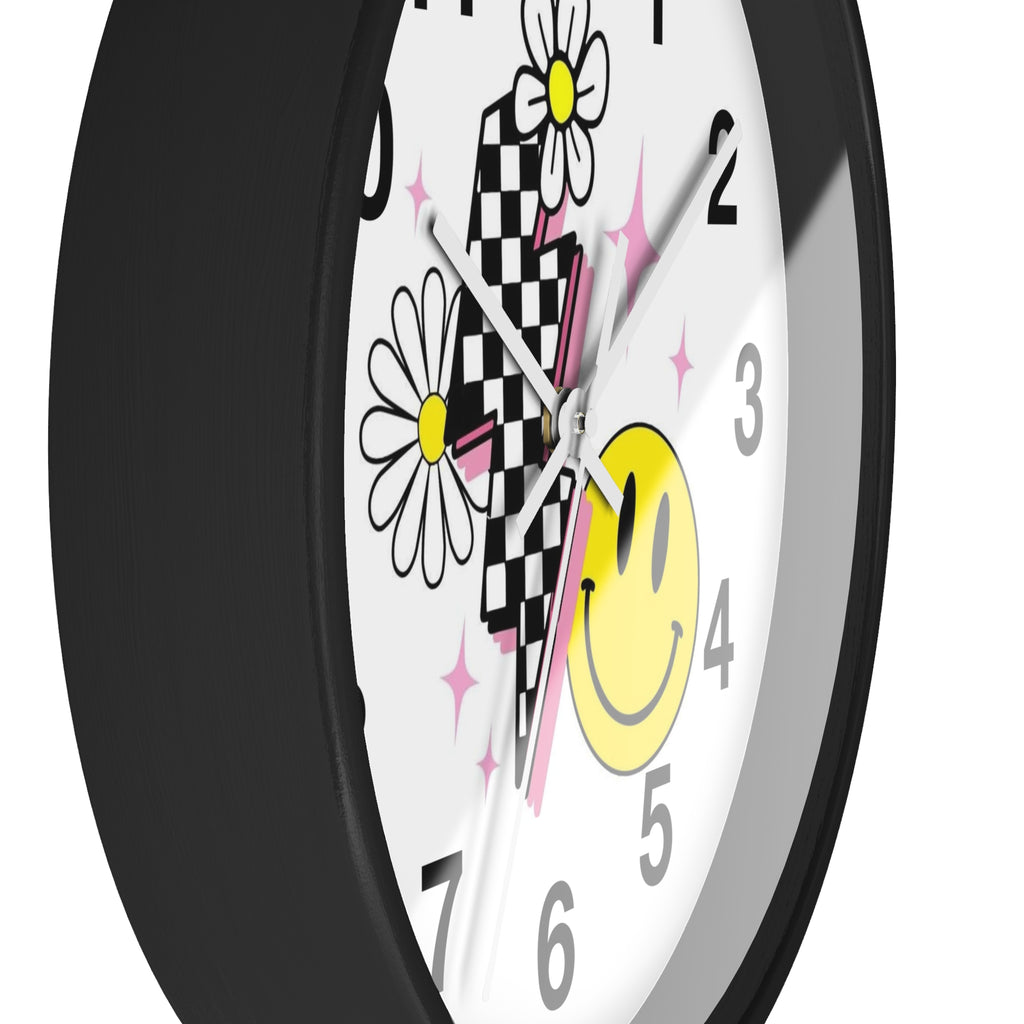 Wall Clock — Retro Smiley Daisy Checkerboard Decorative Clock