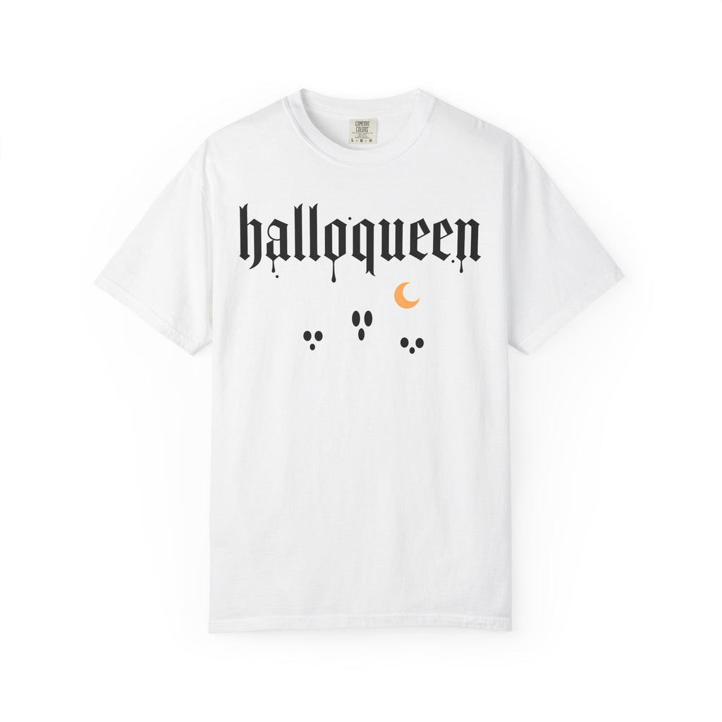 Halloqueen Halloween T-Shirt — Gothic Script with Moon & Paw Prints